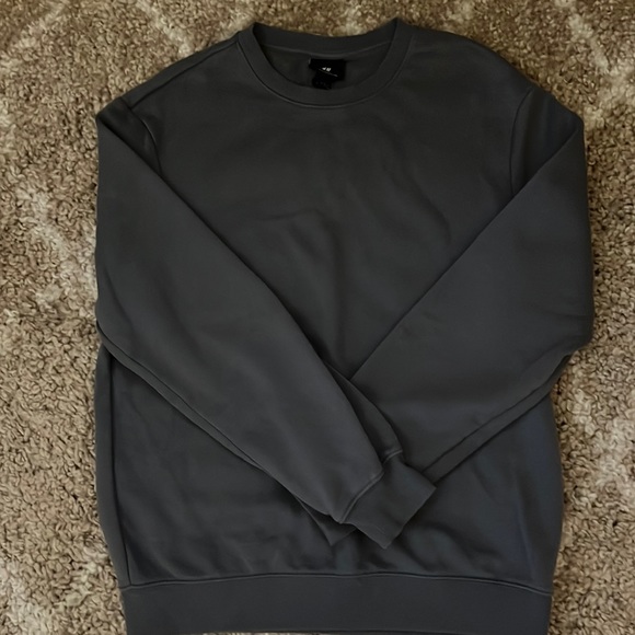H&M Grayish Blue Crew Sweatshirt Medium - Picture 1 of 2